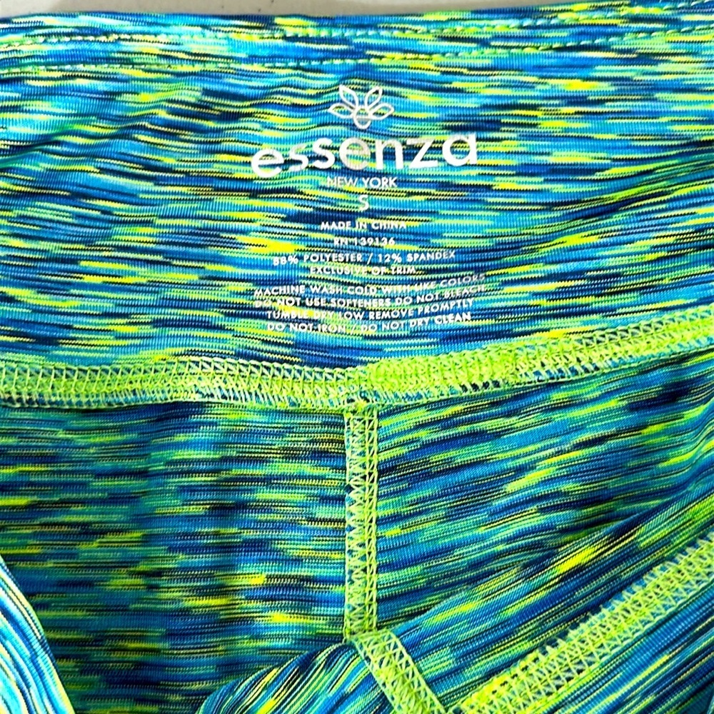 Dynamic Green and Blue Patterned Leggings - Picture 4 of 4